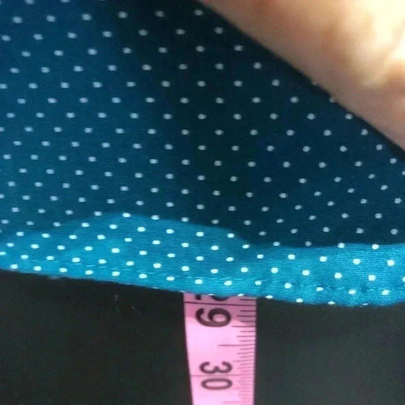 Van Heusen Classic Fit Short Sleeve Button Down Shirt, Blue, size M - Picture 5 of 7